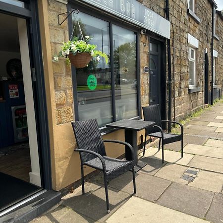 The Greens Apartment Farnworth Esterno foto