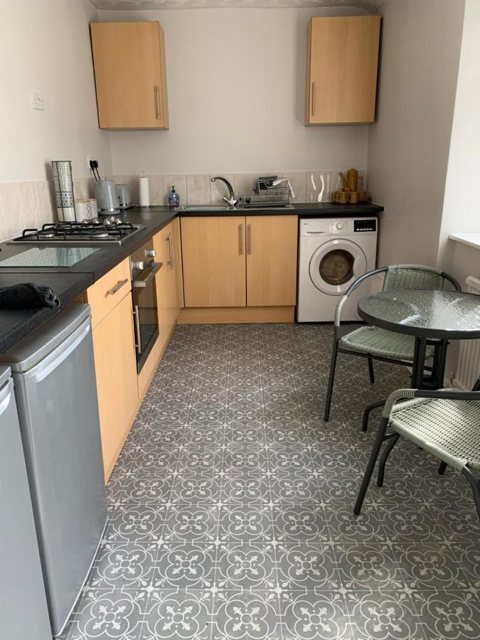 The Greens Apartment Farnworth Esterno foto