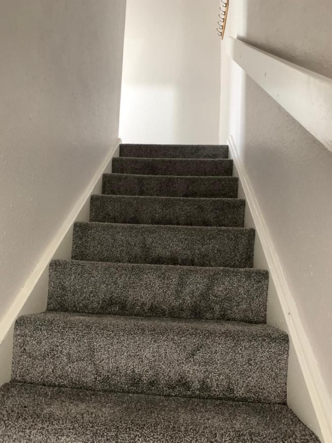 The Greens Apartment Farnworth Esterno foto