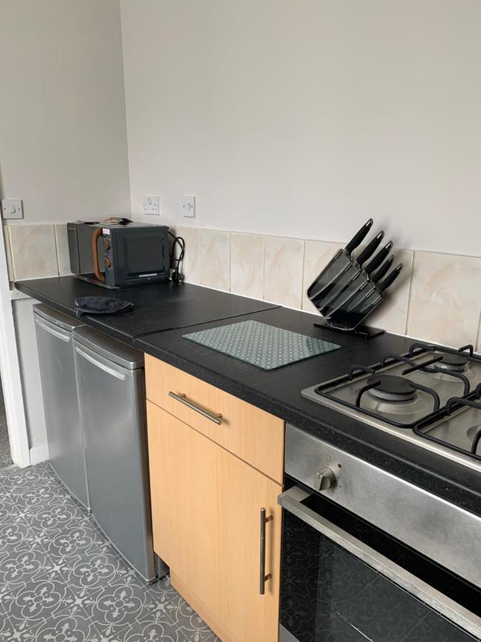 The Greens Apartment Farnworth Esterno foto